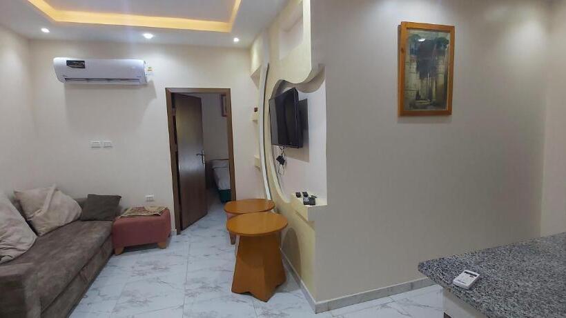 Apartment 2 Bedrooms At Mirage Bay