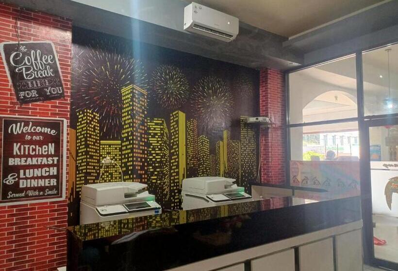 Otel Oyo 93090 Multi Plus Inn