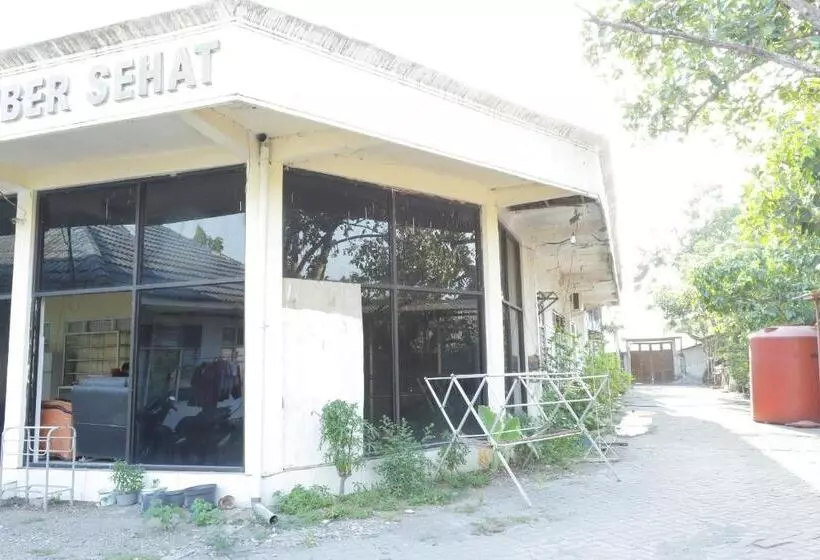 Hotelli Oyo 93159 Homestay Sehat