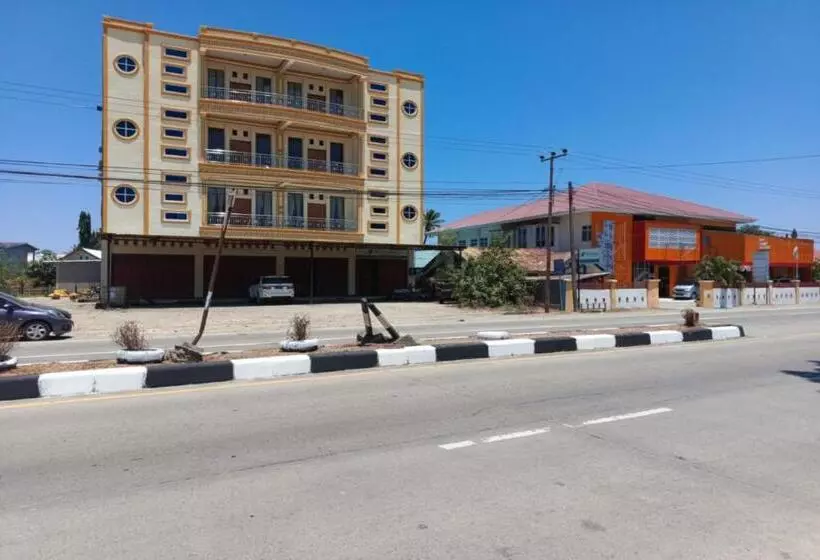ホテル O Wisma Syariah Dian Near Pare Pare