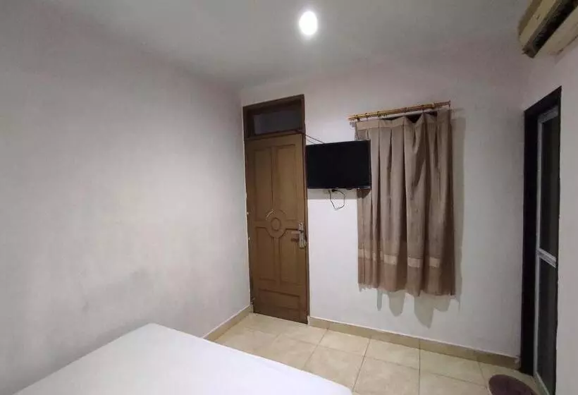 ホテル O Wisma Syariah Dian Near Pare Pare