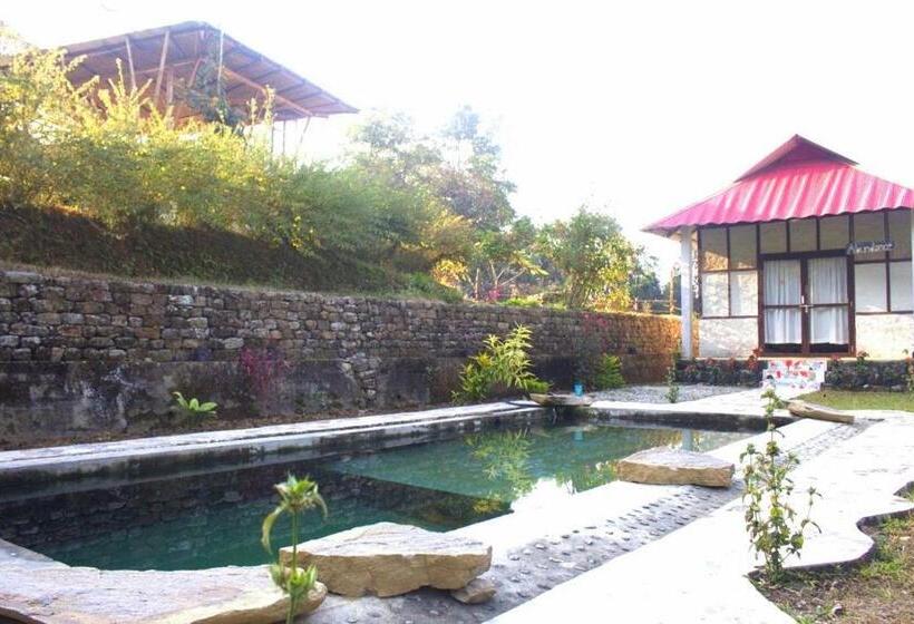 Hotel Petrichor Farms