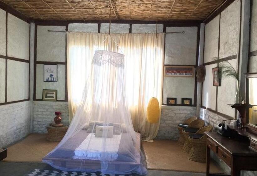 Hotel Petrichor Farms