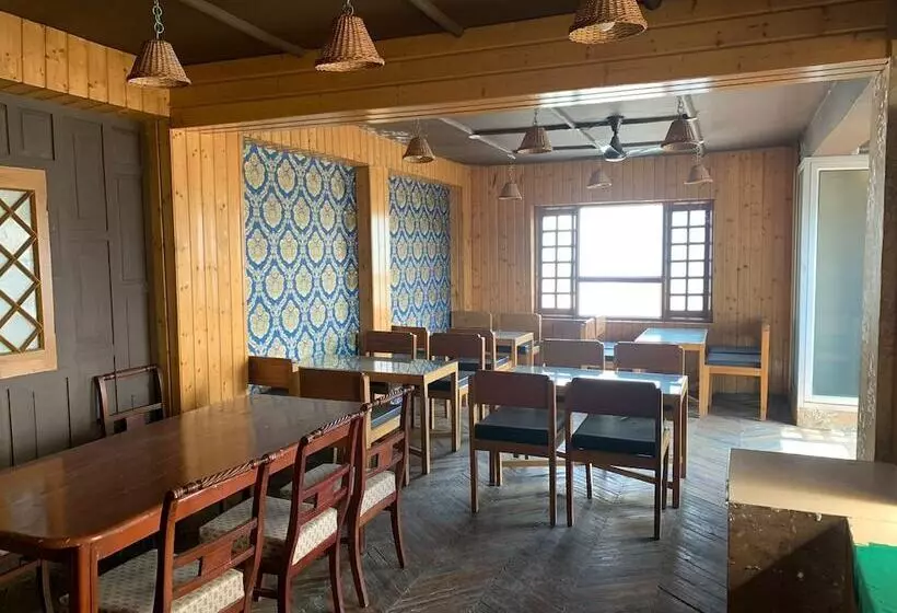 ホテル Budshah Residency, Srinagar