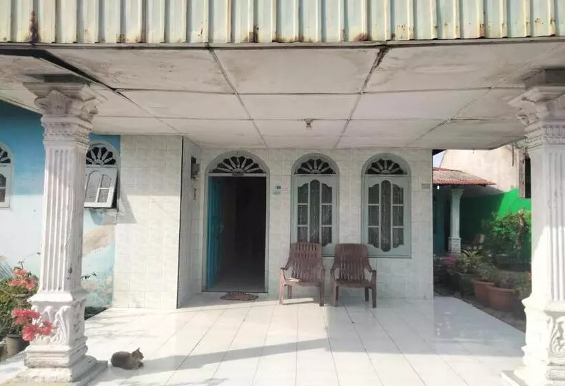 هتل Spot On 93104 Barak Tambunan