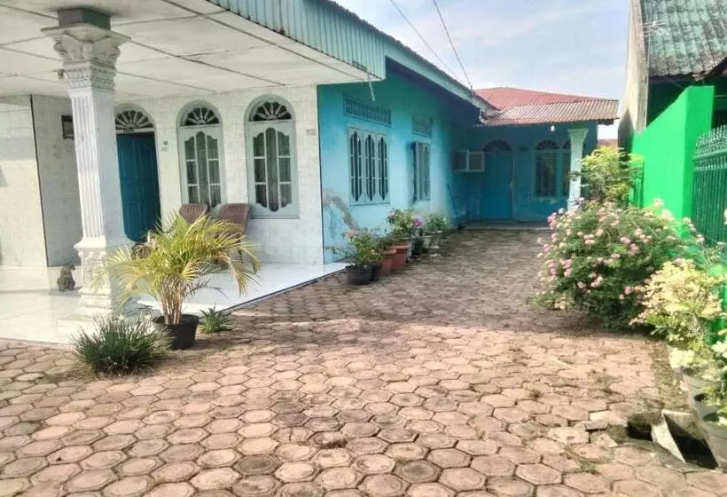 هتل Spot On 93104 Barak Tambunan