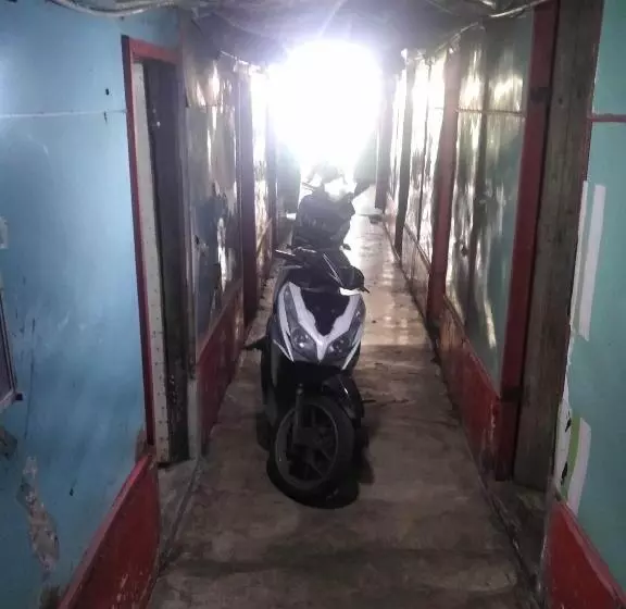 هتل Spot On 93104 Barak Tambunan