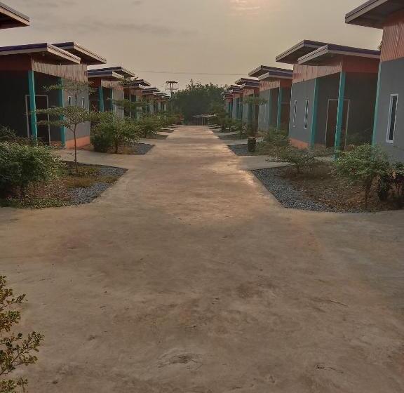 Majatalo ต.รัตน รีสอร์ท