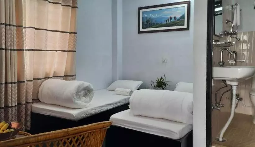 پانسیون Dream Home Guest House
