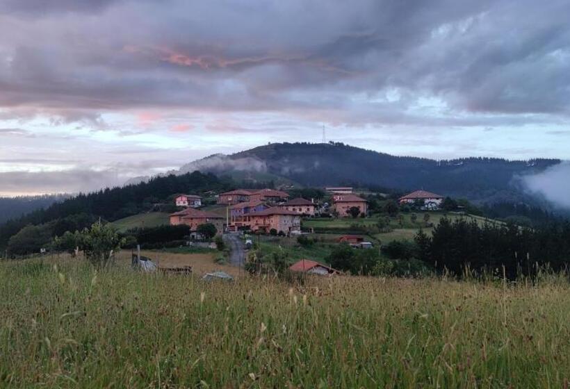 بنسيون Habitación Doble En Apartamento Compartido