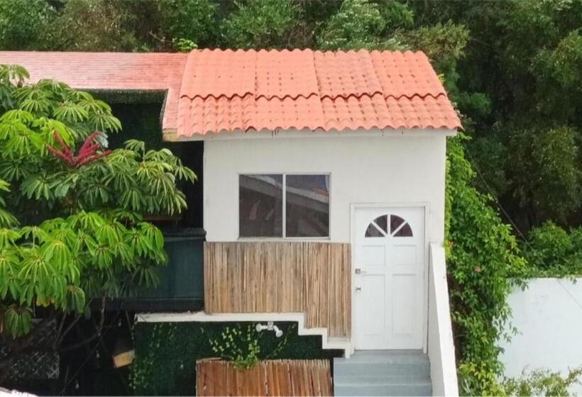 Пансион Tree Cabin