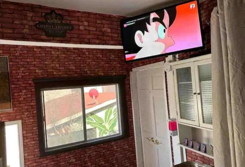 Пансион Tree Cabin