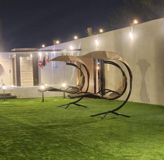 شاليه ومنتجع النخيل الريفي بالطائف