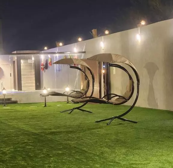 شاليه ومنتجع النخيل الريفي بالطائف