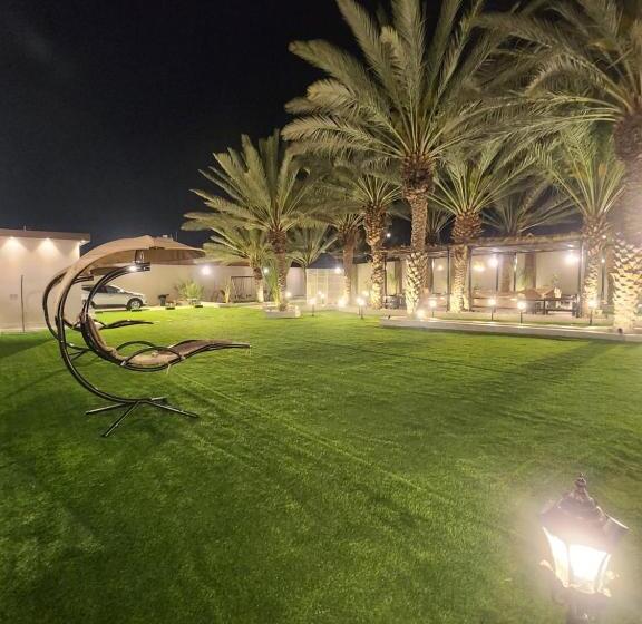 شاليه ومنتجع النخيل الريفي بالطائف