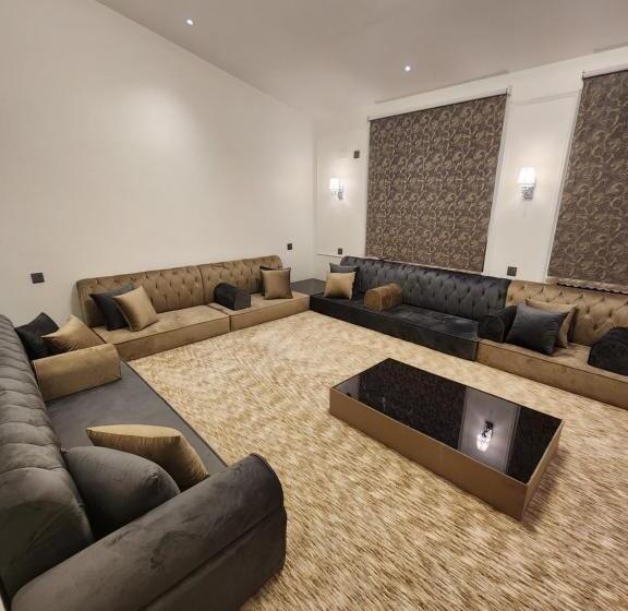 شاليه ومنتجع النخيل الريفي بالطائف