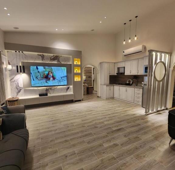 شاليه ومنتجع النخيل الريفي بالطائف