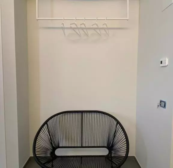 ベッドアンドブレックファースト Etna Stone