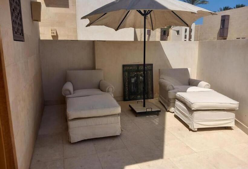 تختخواب و صبحانه Nayah Stays, Ground Terraces Studio