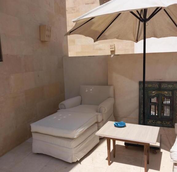 تختخواب و صبحانه Nayah Stays, Ground Terraces Studio