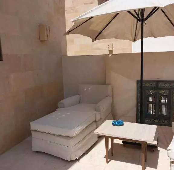 تختخواب و صبحانه Nayah Stays, Ground Terraces Studio
