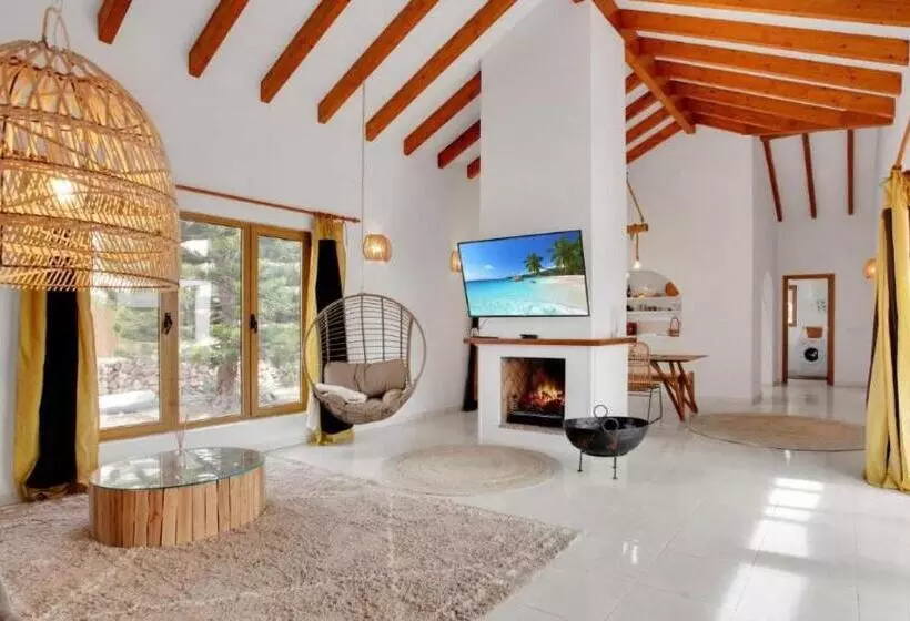 تختخواب و صبحانه Villa Amrita