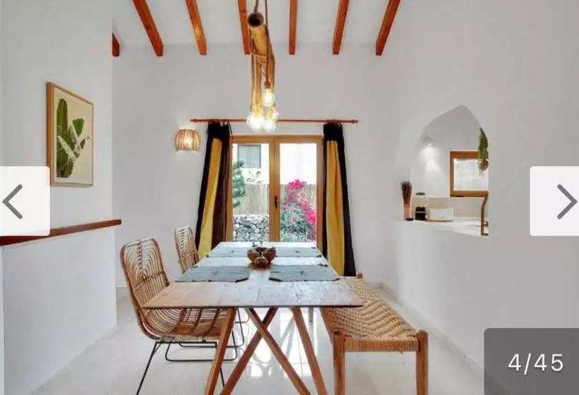 تختخواب و صبحانه Villa Amrita