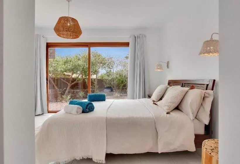تختخواب و صبحانه Villa Amrita