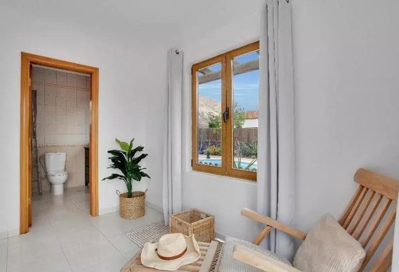 تختخواب و صبحانه Villa Amrita