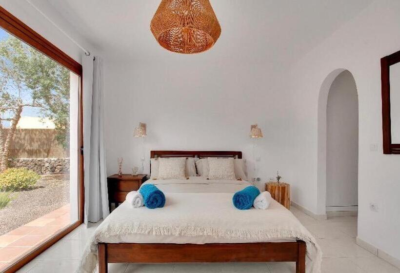 تختخواب و صبحانه Villa Amrita