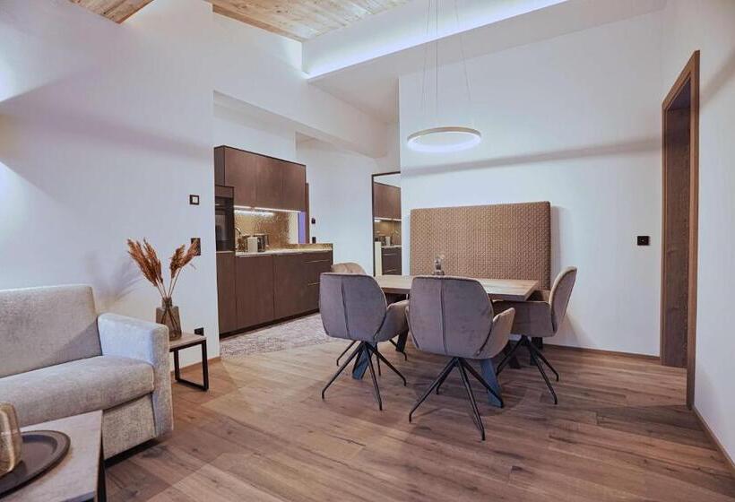 Elements By Heigenhauser