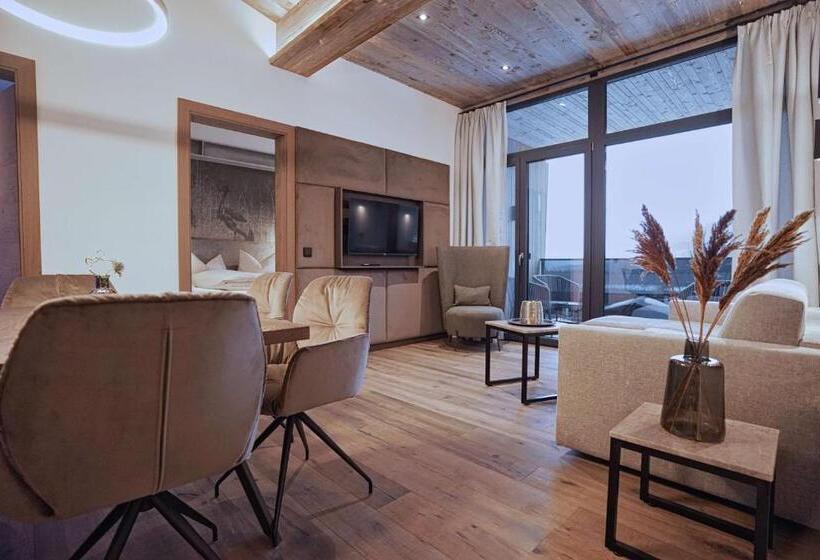 Elements By Heigenhauser