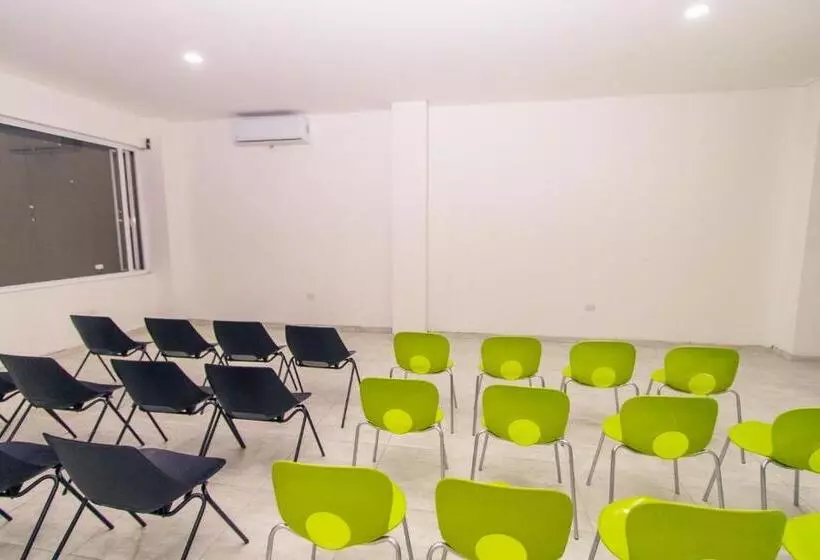 ホテル El Naranjo