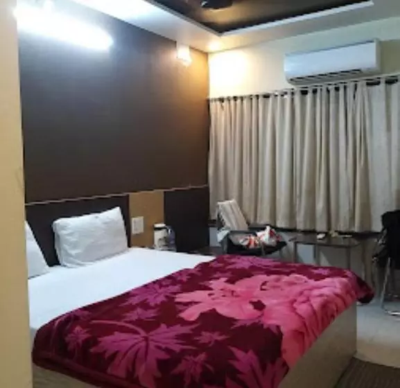 ホテル Manas, Ambikapur
