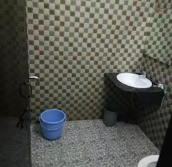 ホテル Manas, Ambikapur