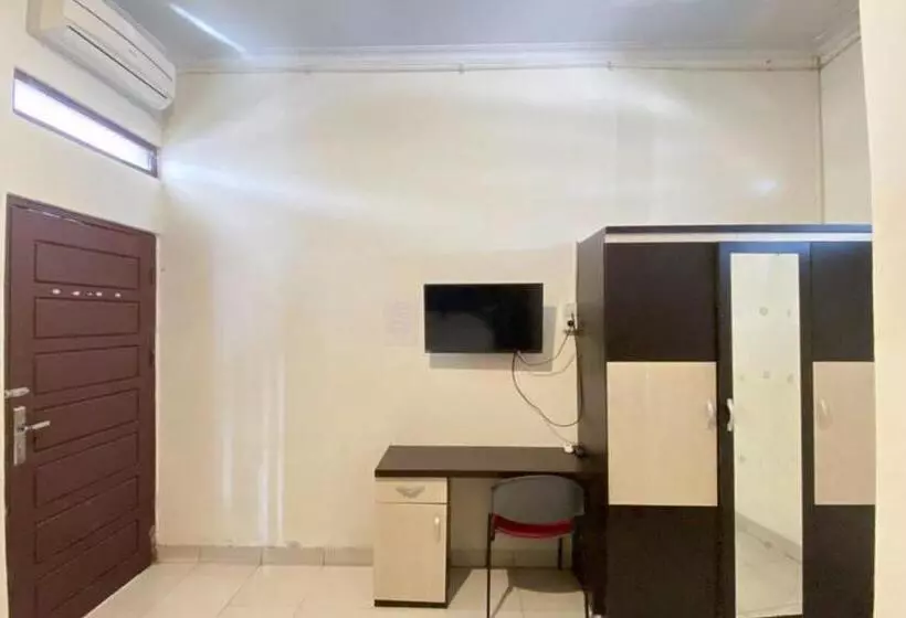 Hotelli Reddoorz Syariah @ Jalan Jendral Sudirman Pekanbaru
