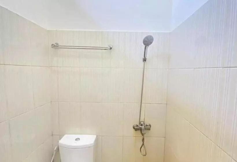 Hotelli Reddoorz Syariah @ Jalan Jendral Sudirman Pekanbaru