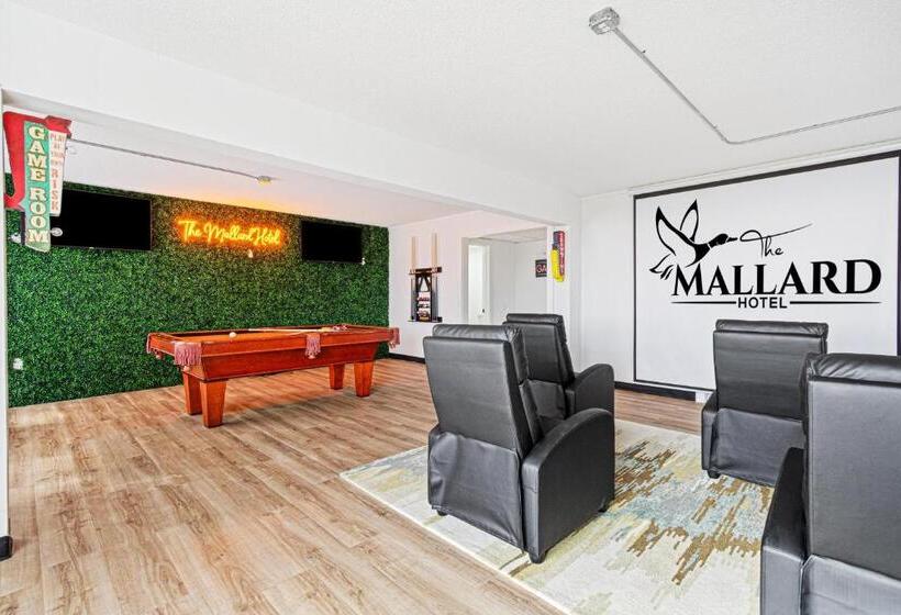 The Mallard Hotel & Suites