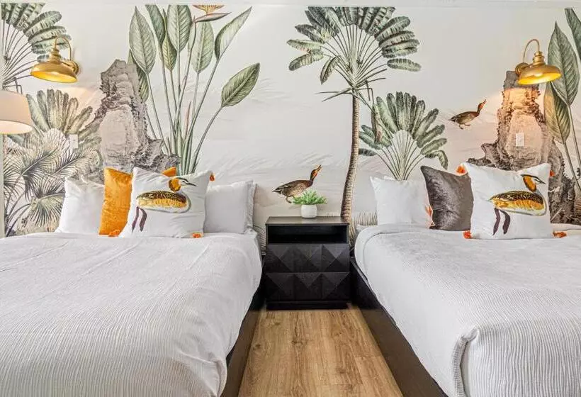 The Mallard Hotel & Suites