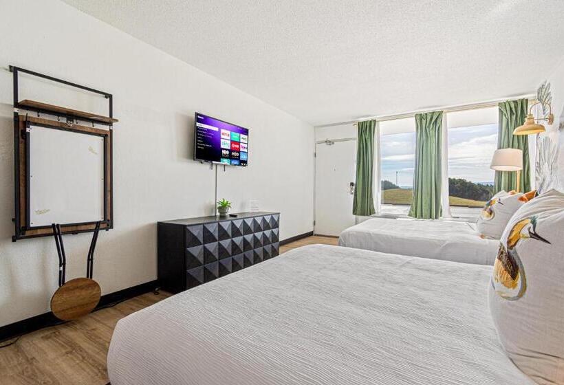 The Mallard Hotel & Suites