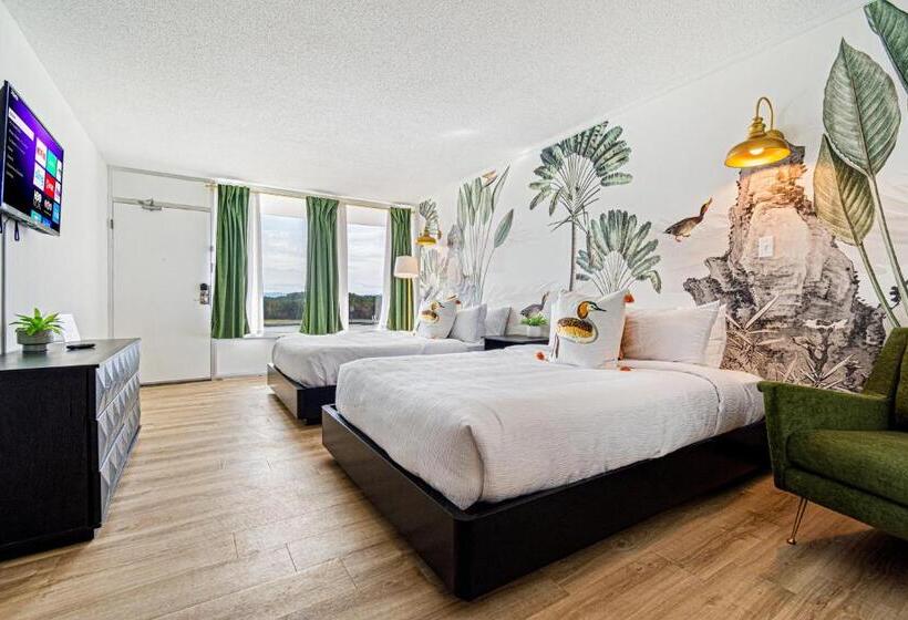 The Mallard Hotel & Suites