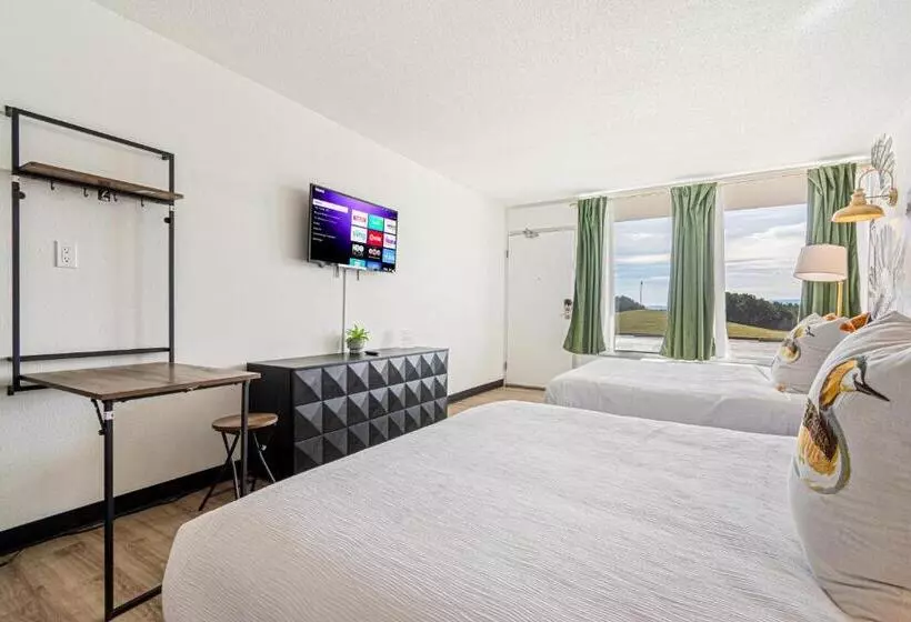 The Mallard Hotel & Suites