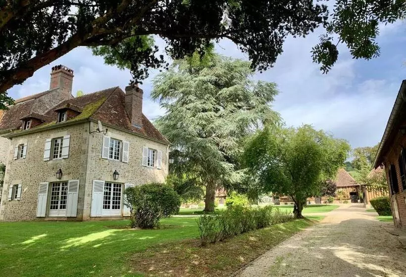 Majatalo Aile Privée Au Sein D’un Haras