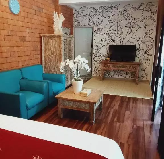 ペンション Buratwangi Tropis House