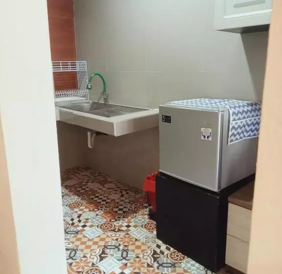 ペンション Buratwangi Tropis House