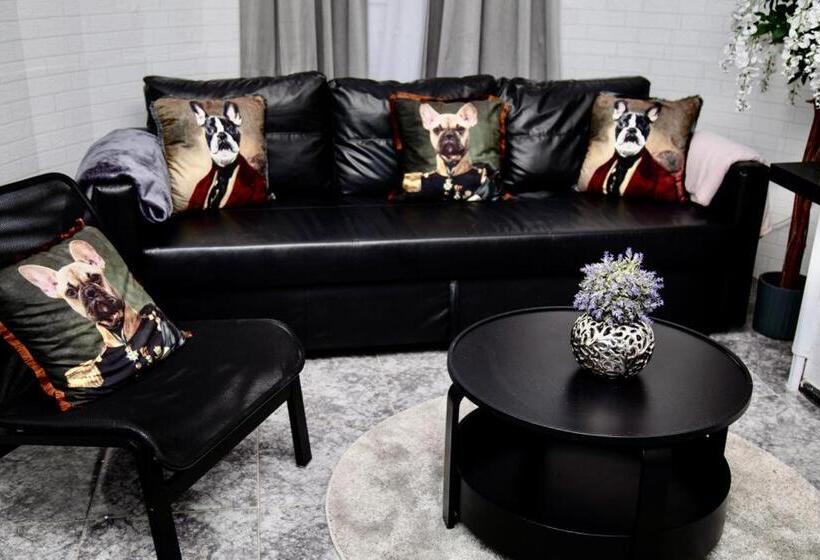 پانسیون Casa Luna M&s