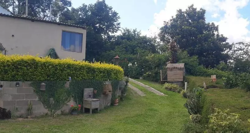 ペンション Chacara Meu Bukadim De Terra