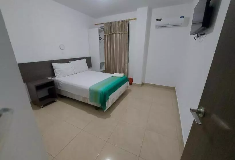 ペンション Hostal Los Gavilanes