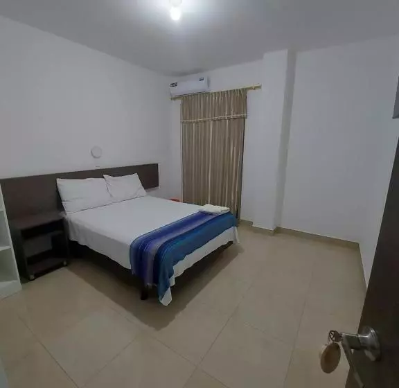 ペンション Hostal Los Gavilanes