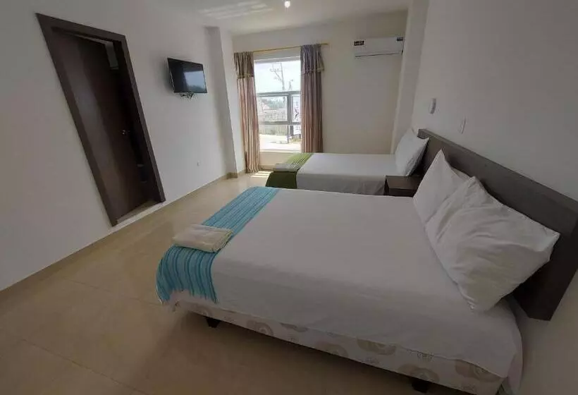 ペンション Hostal Los Gavilanes